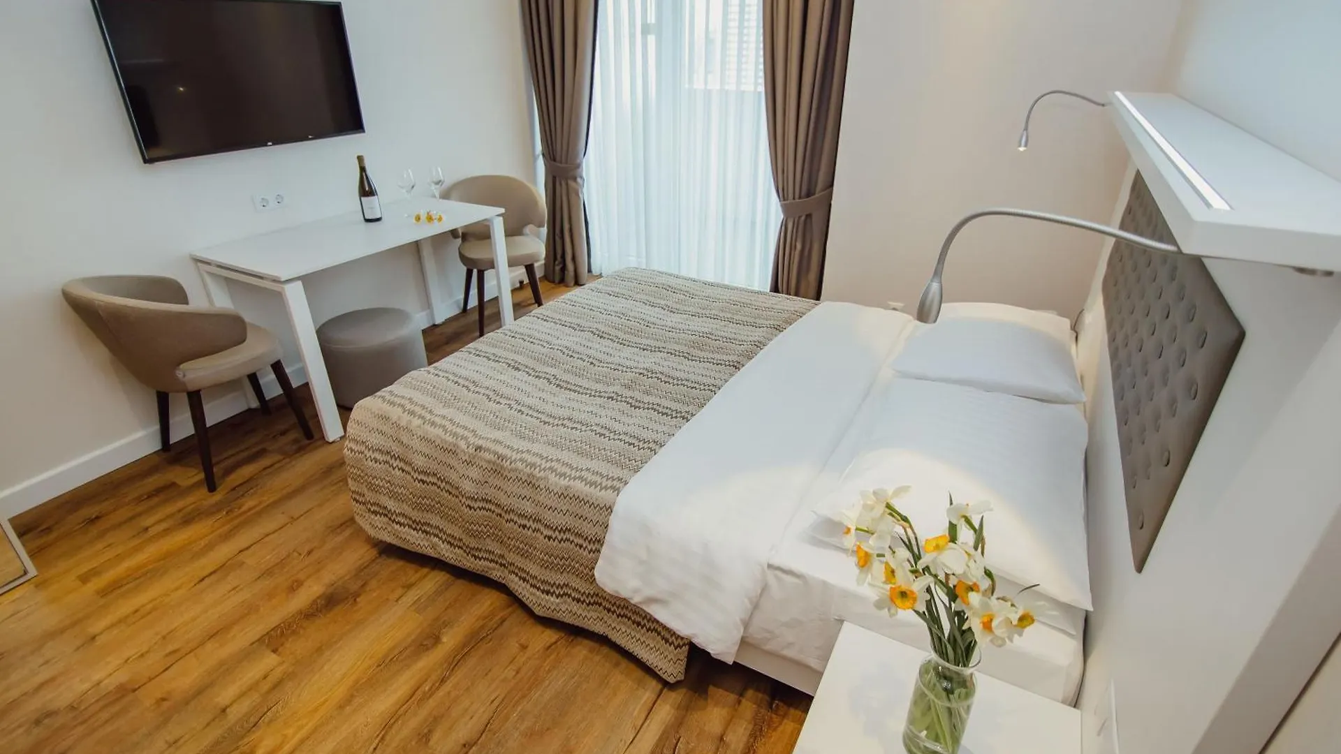 Oval Palace Apartments Batumi