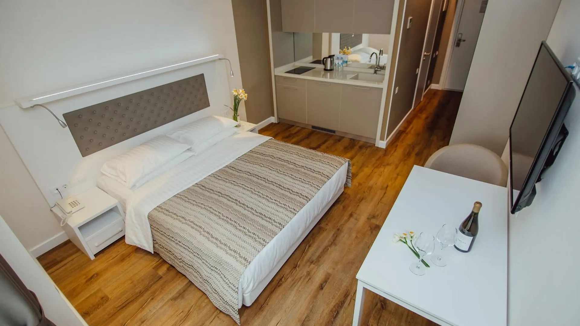 Oval Palace Apartments Batumi