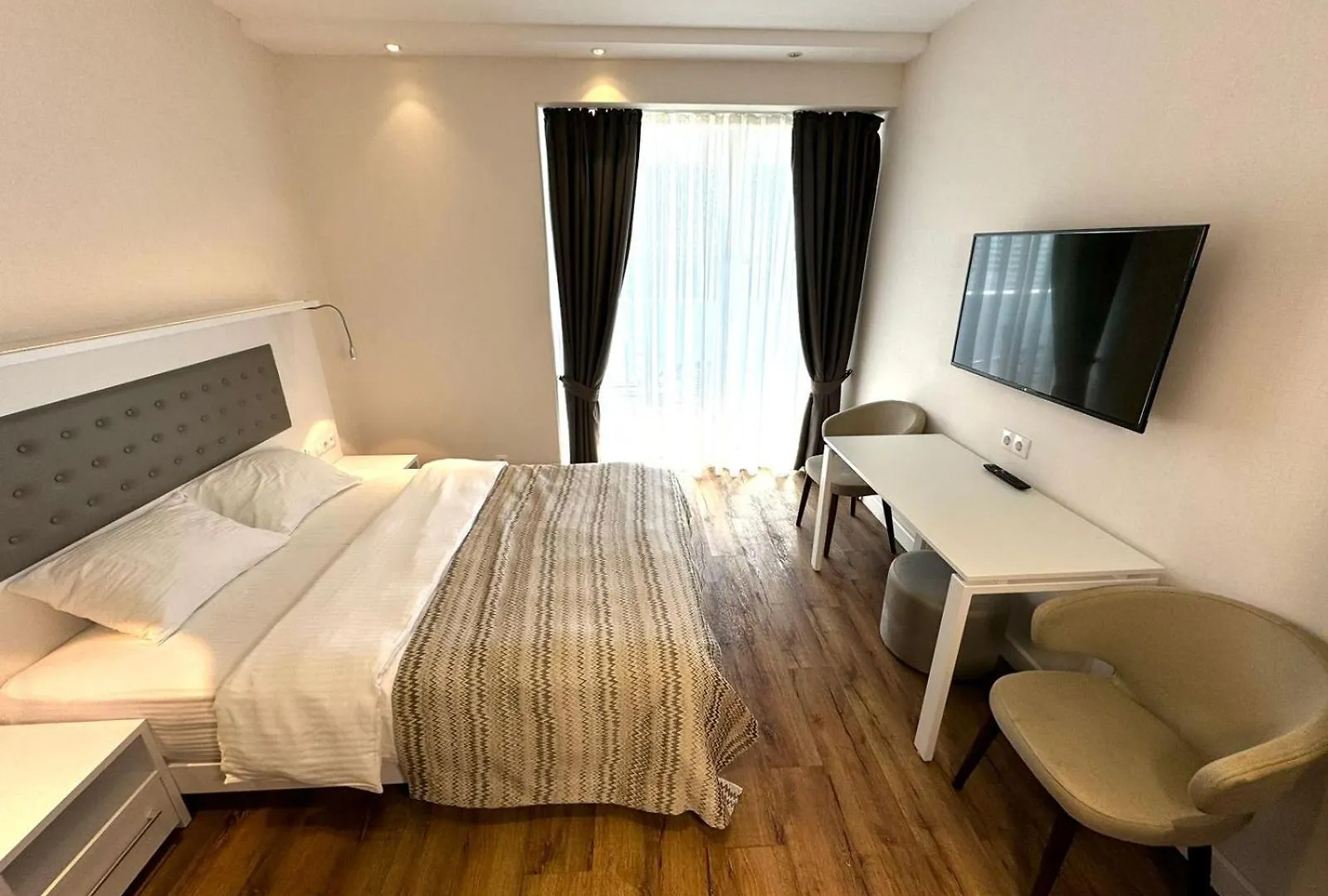 Oval Palace Apartments Batumi