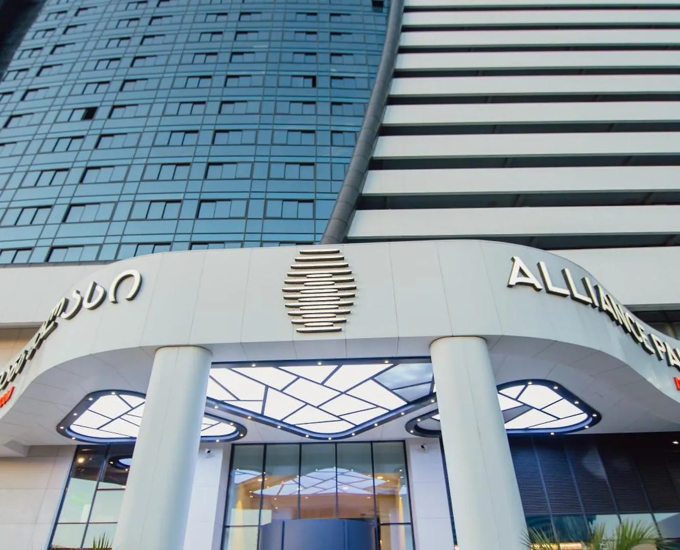 Oval Palace Apartments Batumi