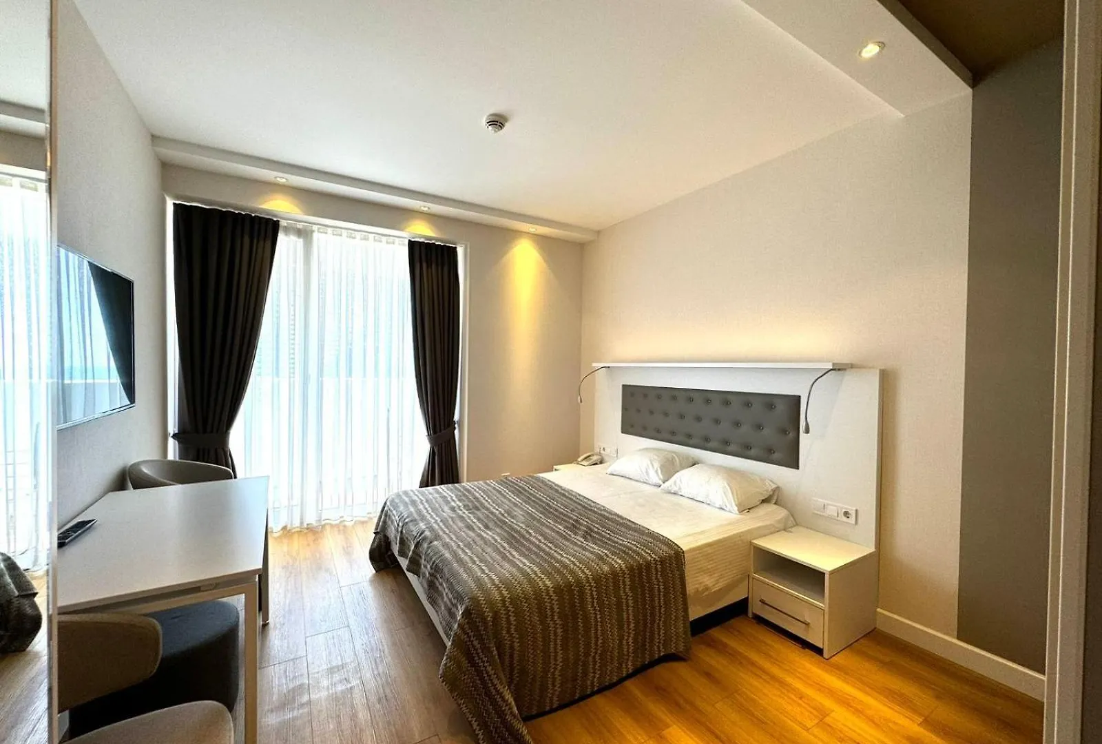 Oval Palace Apartments Batumi